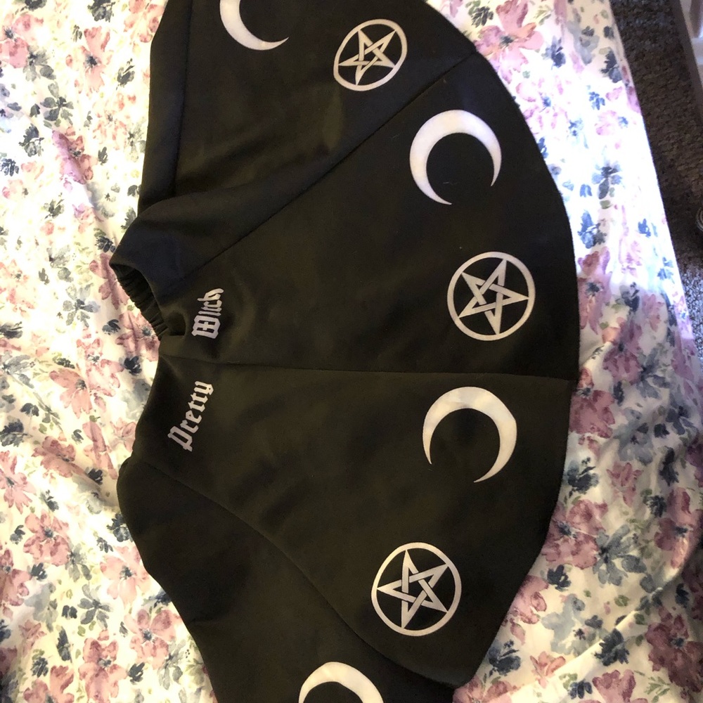 Pretty Witch skirt
